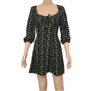 Purple Snow Size Small  Floral‎ Dress Green Scoop Neck 3/4 Sleeves Tie Front